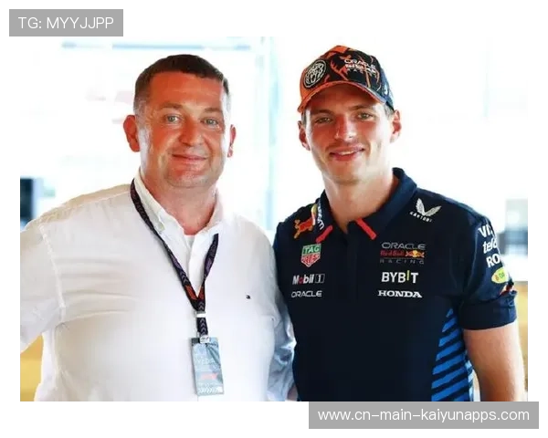 F1巴西站激战正酣｜诺里斯领跑积分榜，维斯塔潘逆势追击展现王者之风