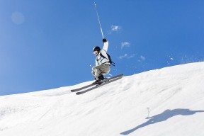 开云入口-俱乐部战术风格缺乏鲜明识别度，俱乐部型组织